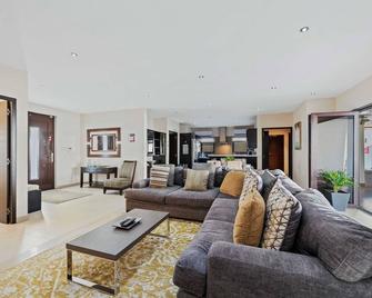 Pekinini 15 - Santa Cruz - Living room