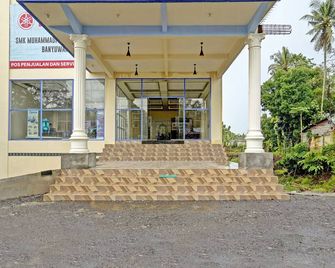 OYO 91997 Edhotel Smk Models Syariah - Banyuwangi - Building