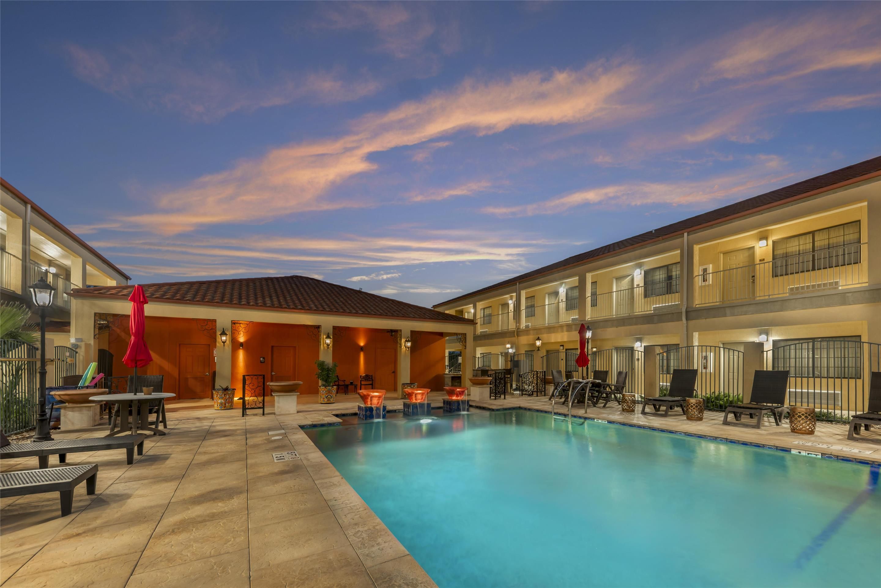 Best Western San Isidro Inn - Laredo - Piscina