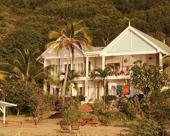 Green Roof Inn - Carriacou - Edificio