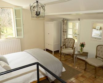 La Ferme Des Belugues - Le Barroux - Habitación