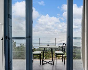 Serenity Boutique Suites - Vasiliki - Balcony