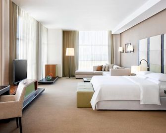 Sheraton Milan Malpensa Airport Hotel & Conference Centre - Ferno - Schlafzimmer
