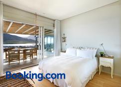Pringle Bay Beach House by Cape Summer Villas - Pringle Bay - Slaapkamer