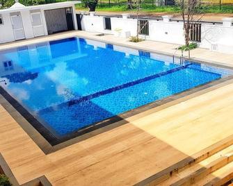 Livinya Holiday Resort - Kataragama - Pool