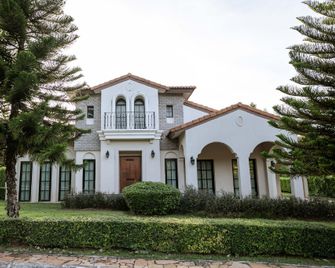 Payaa International Pool Villa at My Ozone Khao Yai - Ban Khao Yai Thiang Tai - Building