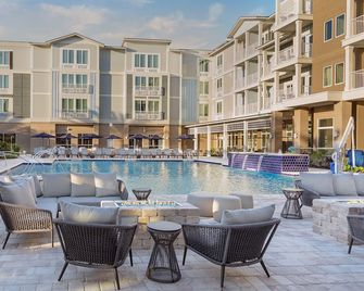 Courtyard by Marriott Amelia Island - Fernandina Beach - Piscina