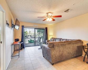 Walk to Golf and Beach Queens Bay Resort Condo - Lake Havasu City