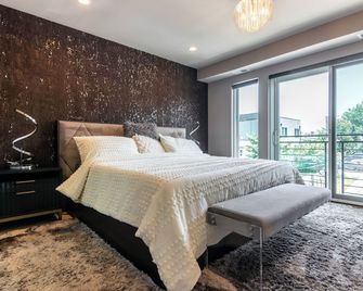 Luxury Penthouse 3 bedroom condo with AC and WiFi in Washington - Washington, D.C. - Bedroom