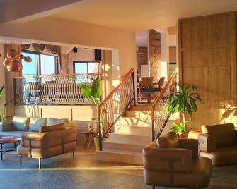 Assos Troy Beach Hotel - Behram - Salónek
