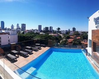 Premium Suites Deluxe Aparthotel Equipetrol - Санта-Крус - Басейн