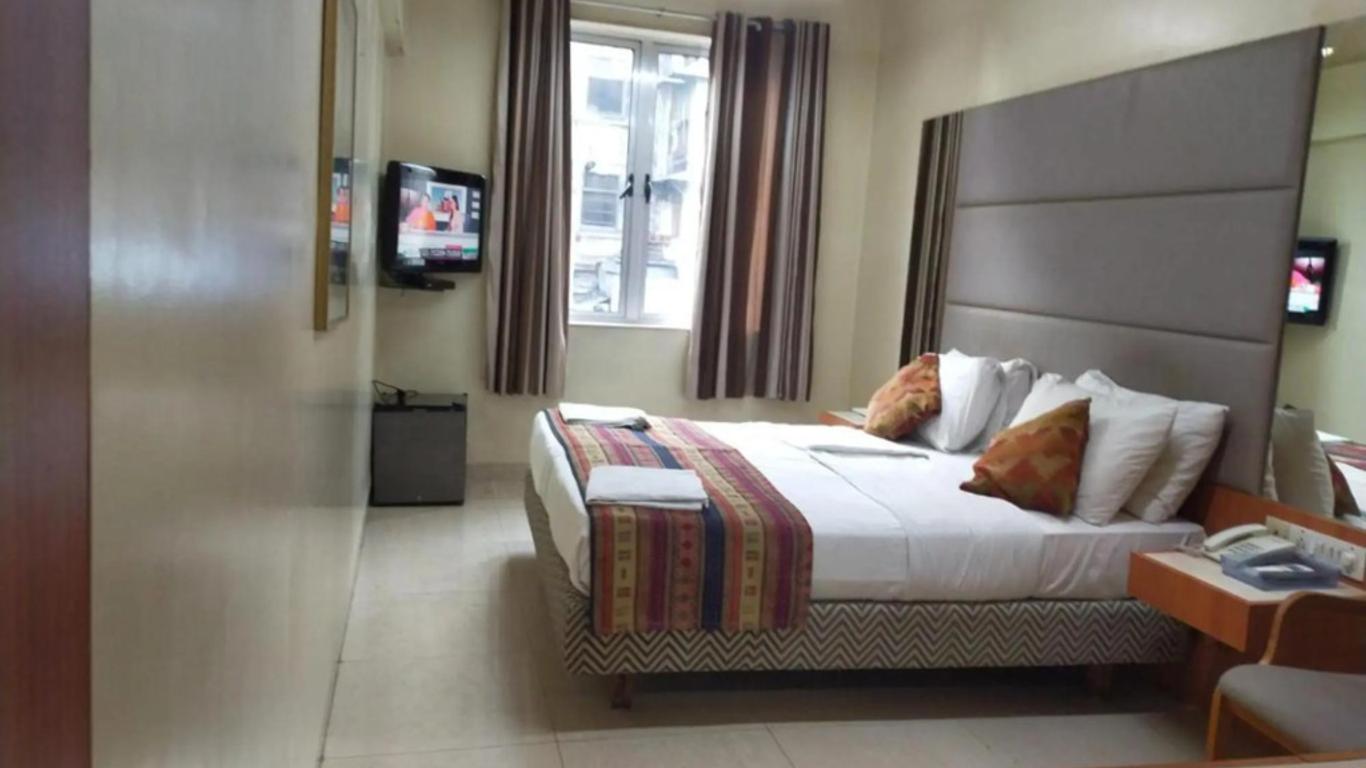 Empire Hotel