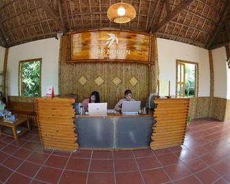 Tre Nguon Hotel & Resort - Ha Tinh - Front desk
