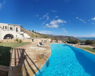 Island Villa - Agia Galini - Basen