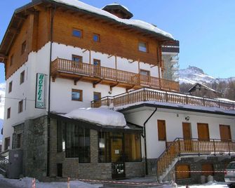 Chateau Des Dames - Breuil-Cervinia - Edificio