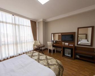 Era Palace Hotel - Batumi - Camera da letto