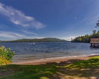 Cramers Point Lake Breeze - Lake George