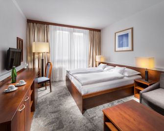 Pinia Hotel & Resort - Szpindlerowy Młyn - Sypialnia