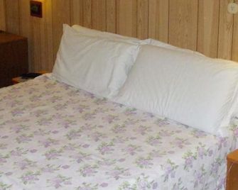 Hotel Giordano Spiaggia - Torre Pedrera - Schlafzimmer