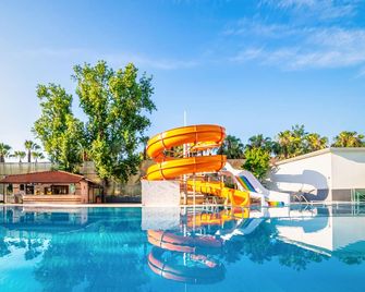 Transatlantik Beach Hotel - Beldibi - Basen