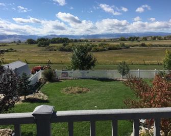 Unique Carriage House With Spectacular Views Of The Bighorn Mountains - Buffalo - Balcony