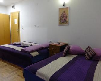 Villa Stanisic - Sarajevo - Bedroom