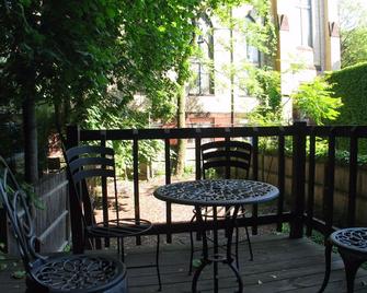Boston's South End, Copley area studio with a pull down queen size Murphey bed - Boston - Ban công