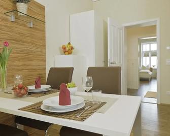 City Park Boardinghouse - #25-30 - Freundliche Apartments, wahlweise mit Frühstück, im Zentrum - Leipzig - Comedor