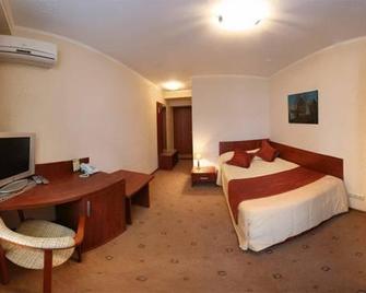 Gallery Hotel - Perm - Bedroom