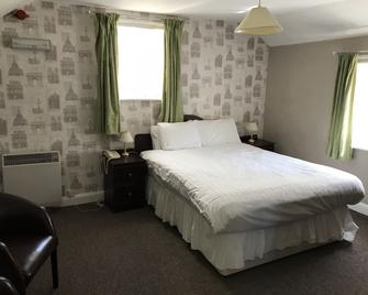 The Embassy Hotel - Great Yarmouth - Bedroom