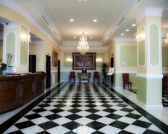 Hotel Santa Isabel - Albacete - Lobi