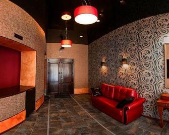 Moonrise Hotel - Yaroslavl - Living room