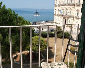 Cuore di Borgo di Miccoli Graziana - Tarente - Balkon