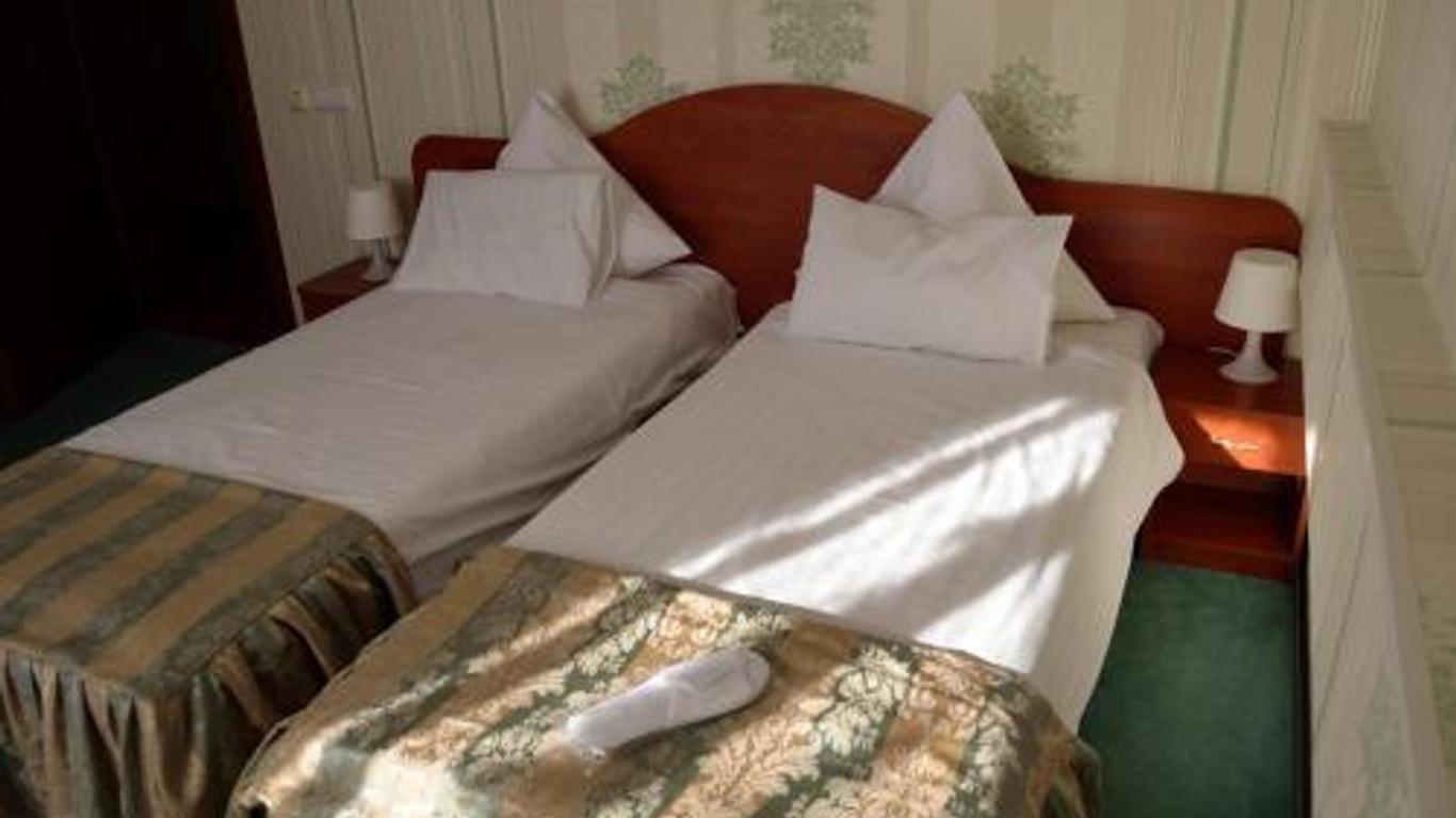 Hotel Rusu