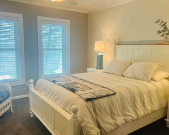Elegant Egret - Enjoy amazing oceanfront views! - Supply - Habitación