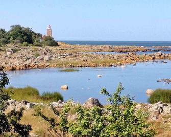 Cozy Holiday Home in Bornholm on Beach - Svaneke - Playa