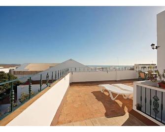 Hostal La Posada - Conil de la Frontera - Varanda