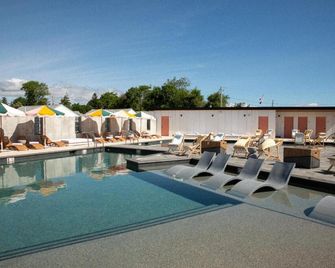 York Beach Surf Club - York - Piscina