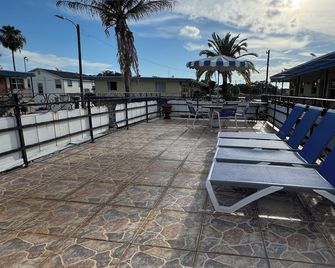 Belleair Village Motel - Largo
