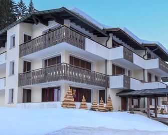 Beautiful apartment for 2 guests with WIFI and TV - Madonna di Campiglio - Building
