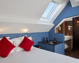 Hotel Les Théâtres - Paris - Bedroom