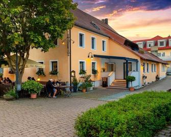 Hotel-Gasthof Rangau - Ansbach - Building