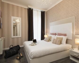 San Pietro Suites - Rome - Bedroom