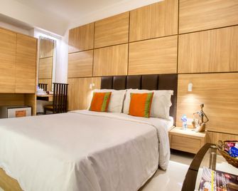 Roland Hotel - Kolkata