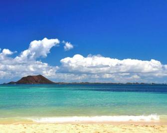 Vacation Home 'Casa Yoaki' with Terrace & Wi-Fi - Corralejo - Beach