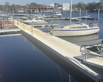 Good Times Motel and Marina - Steinhatchee - Vista del exterior