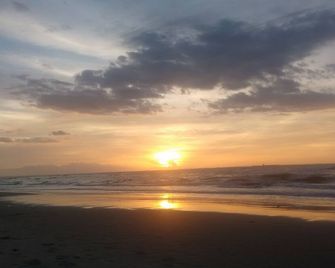 Homemade food and good neighborhood - São Luiz - Outdoor view