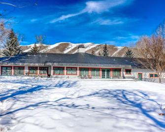 Riverside Bliss - Bellevue - Edificio