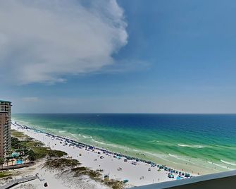 Pelican Beach Resort 110 - Destin - Ranta