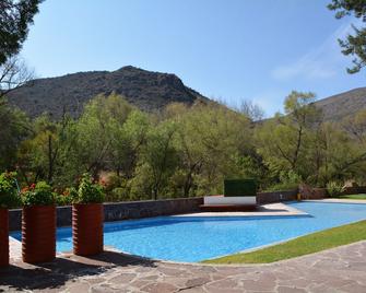 Lourdes Hotel Campestre - Santa María del Río - Piscina